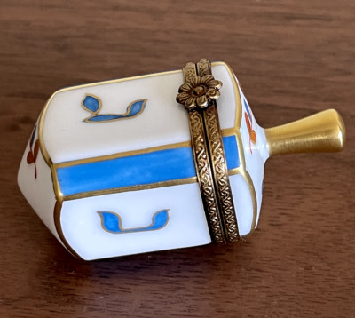 Limoges France Peint Main Hanukkah Dreidel Trinket Pill Box La Vie En Rose Blue