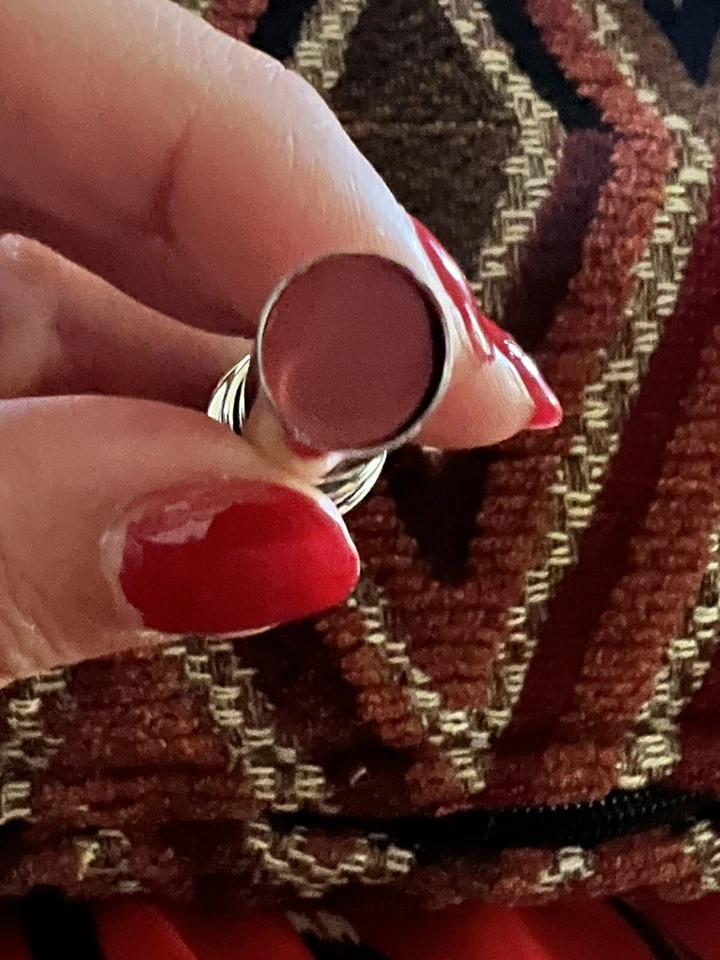 sue devitt Lipstick In Bali - Image 2 of 3