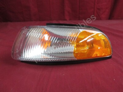 NOS OEM Eagle Vision, Chrysler Concorde Park Lamp Turn Signal 1996 - 97 Left 