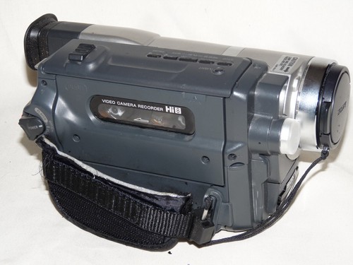Sony CCD-TRV608 HI8 8mm Video8 camera Camcorder VCR Player Video Transfer - Picture 5 of 5