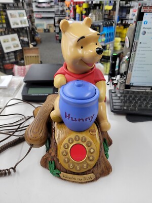 Vintage Disney Winnie the Pooh and Piglet Animated Telephone