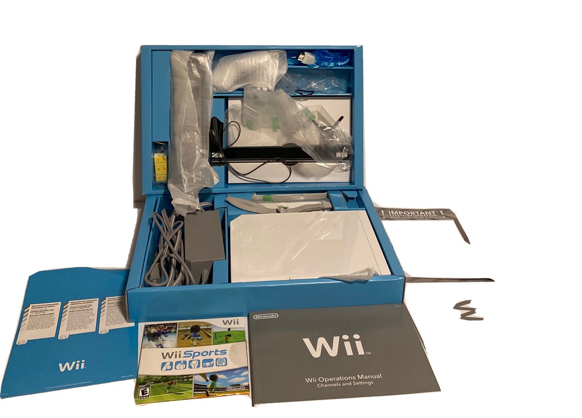 White Nintendo Wii Video Game Console -Wii Sports Bundle