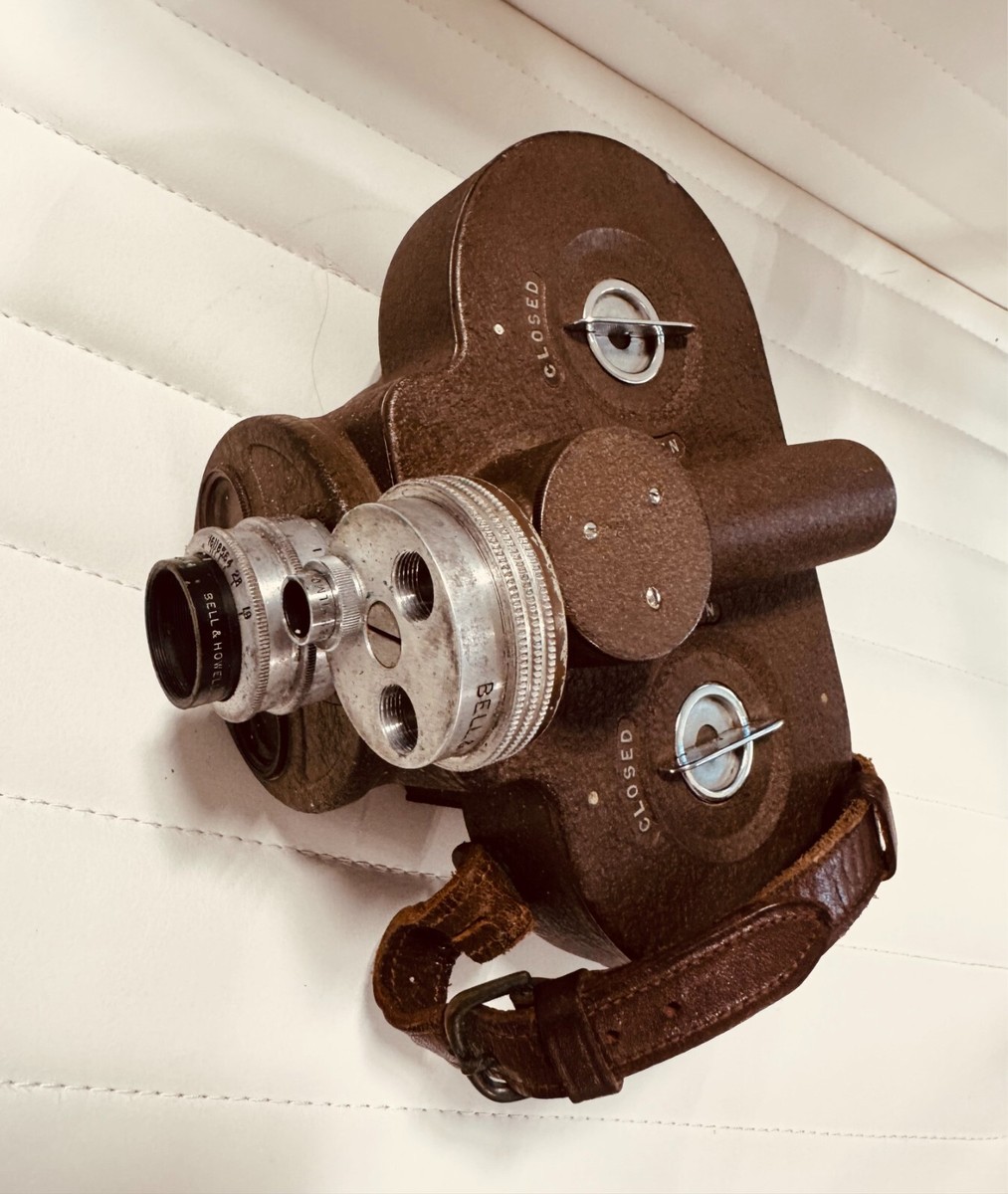 16ミリフィルムシネカメラ Bell&Howell 70 ベルハウエル ビデオ Bell & Howell Filmo 70 DA Vintage 16mm Movie Camera Body W/Case | eBay