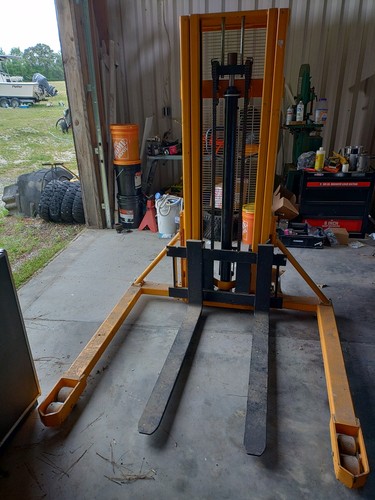 SDJSA 1000 Manual Hydraulic Walkie Stacker 98.4 in Lift, Cushion Tires