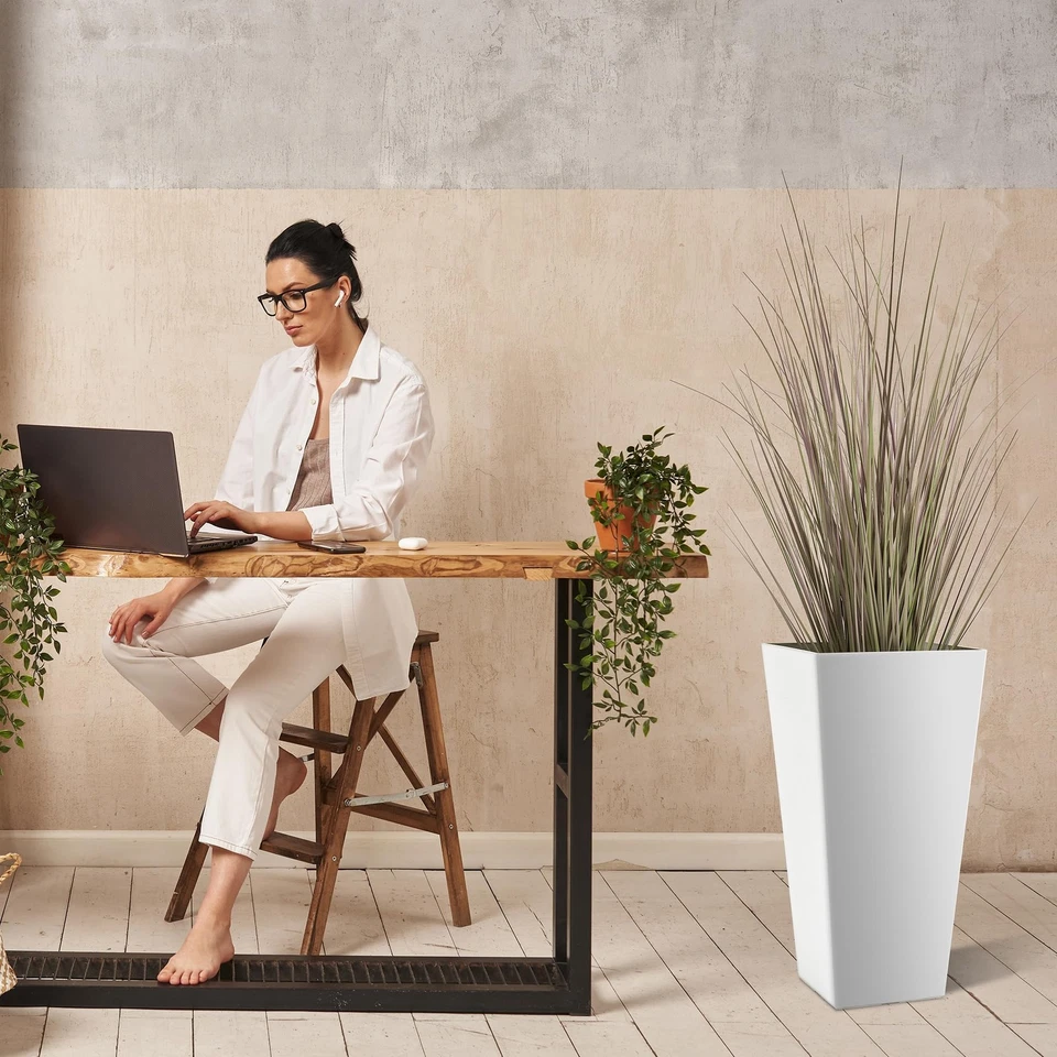 4FT 2-Pack Artificial Onion Grasses, 47.2’’ Indoor Outdoor Fake Grass Plant, ... - Image 4 of 4