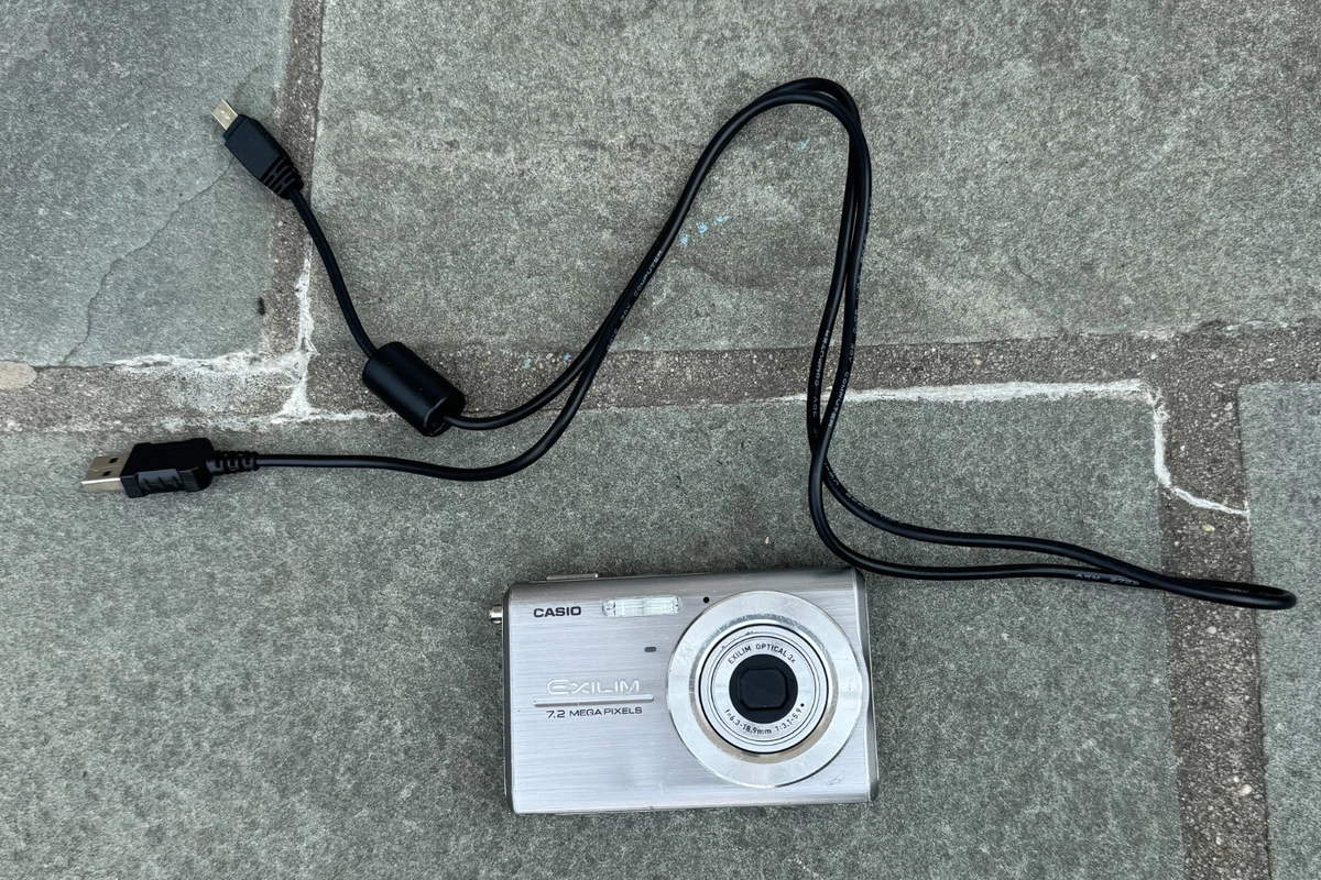 Casio Exilim EX-Z75 7-7.9MP Digital Cameras for Sale | Shop New