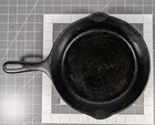 Vintage FLAT #9 Unmarked Wagner Ware 9" Inch Cast Iron Skillet Made in USA "E"