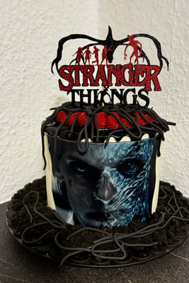 Essbar Stranger Things Tortenaufleger  Stranger Things Deko Serie Fondant