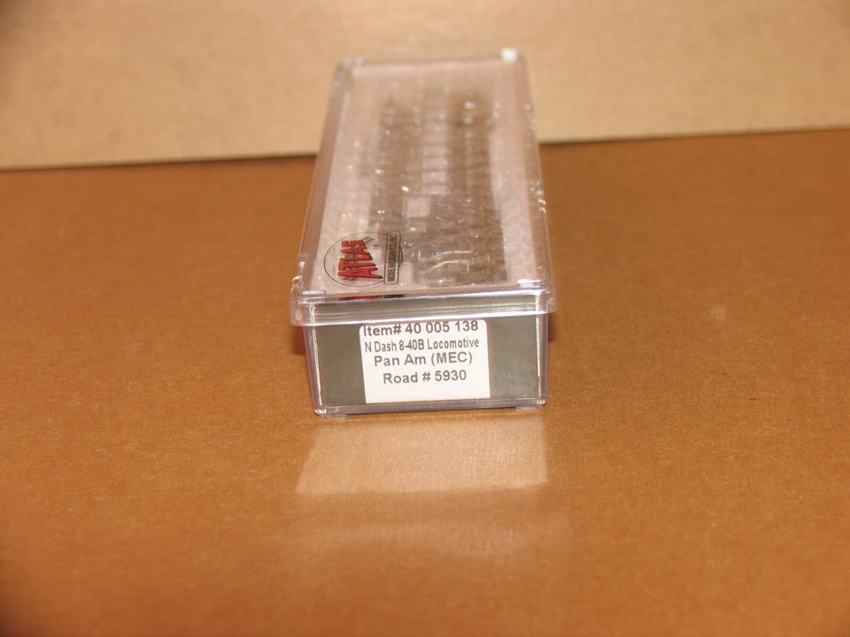 Atlas Pan Am Railways Dash 8-40B Locomotive With Ditch Lights # 5930 N Scale NIB - Image 4 of 4