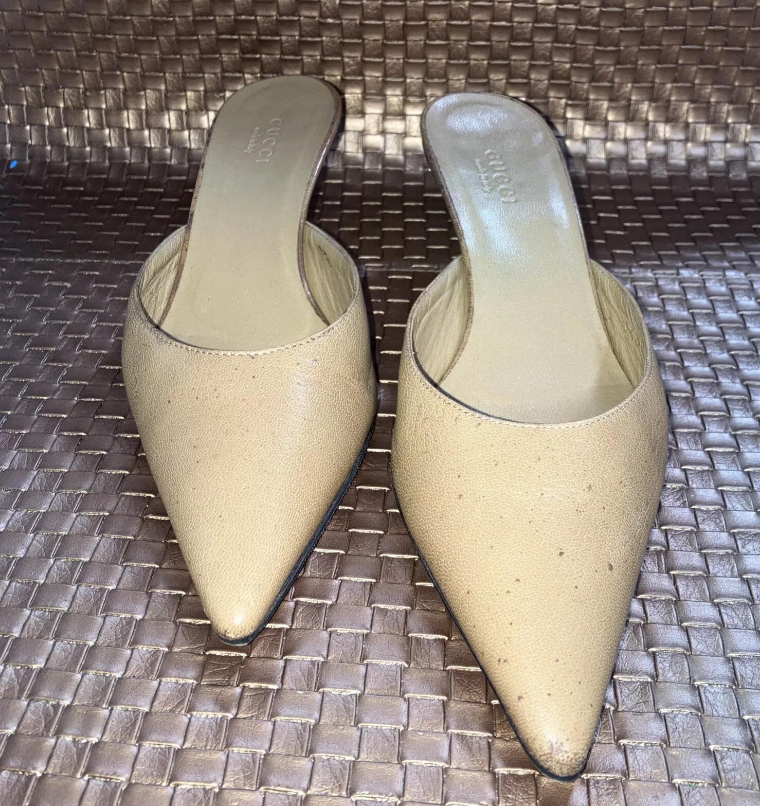CHAUSSURES AUTHENTIQUES GUCCI FABRICATION ITALIENNE, MULES MARRON, 35C, US 4/5.