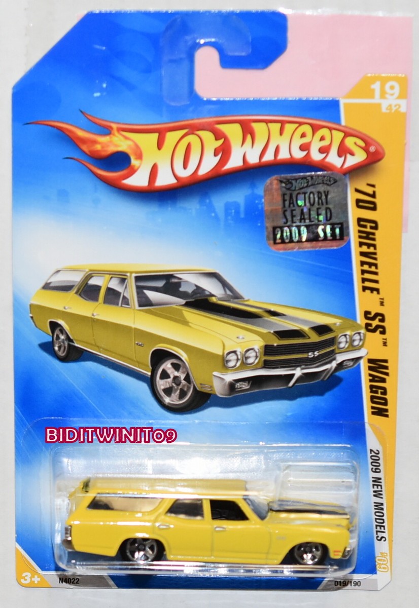 Hot Wheels '70 Chevelle ゴールド s-l400.jpg