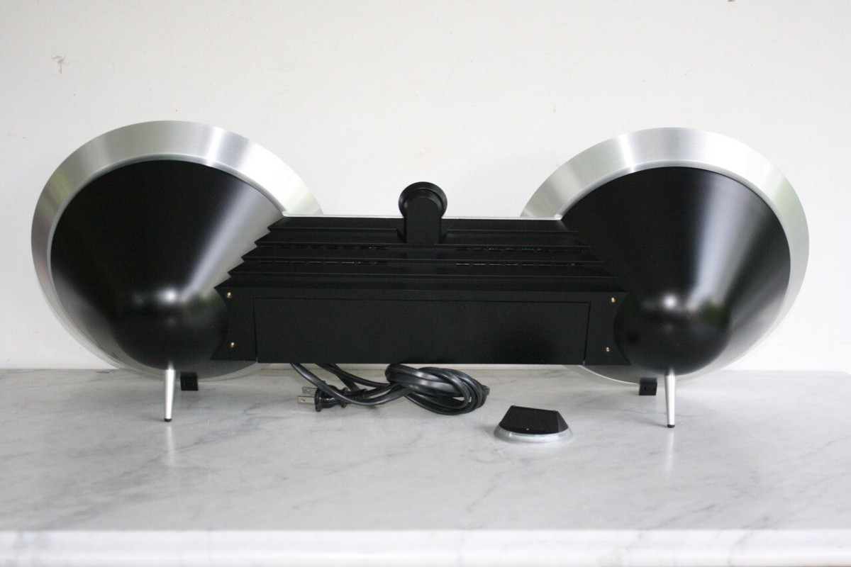 BANG & OLUFSEN BeoSound 8 Stereo Ipod Speaker System + Remote