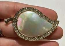 Vintage Dainty Gold tone Leaf MOP Mother of Pearl Shell Rhinestones Brooch