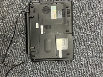 Toshiba Satellite M305-S49052 14.1'' Notebook (AMD T3400) WINDOWS