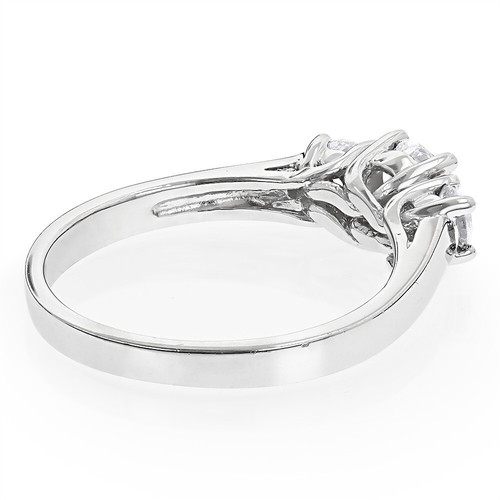 Anillo de compromiso de 3 piedras con diamantes de corte redondo de 1,50 quil... - Imagen 4 de 4