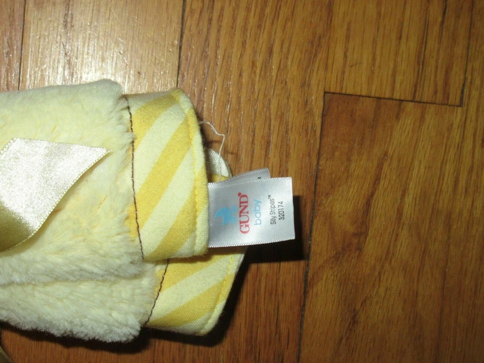 NUEVO CON ETIQUETAS/HTF GUND Manta de Seguridad Pato/Pollito Amarillo Rayas Sillyesnug/Lovey Foto 3 de 4