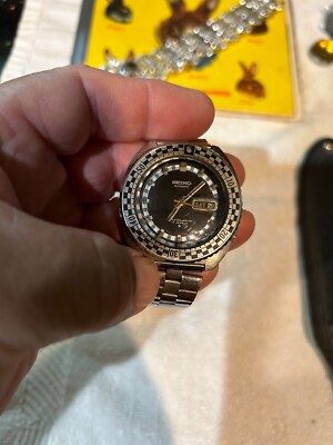 Seiko Sports 6106-8229 Vintage Rally Diver l 17 Jewels Automatic