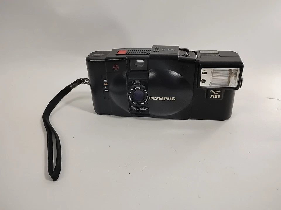 Olympus XA2 Point & Shoot 35mm Film Camera + A11 Flash From JAPAN - Image 2 of 4