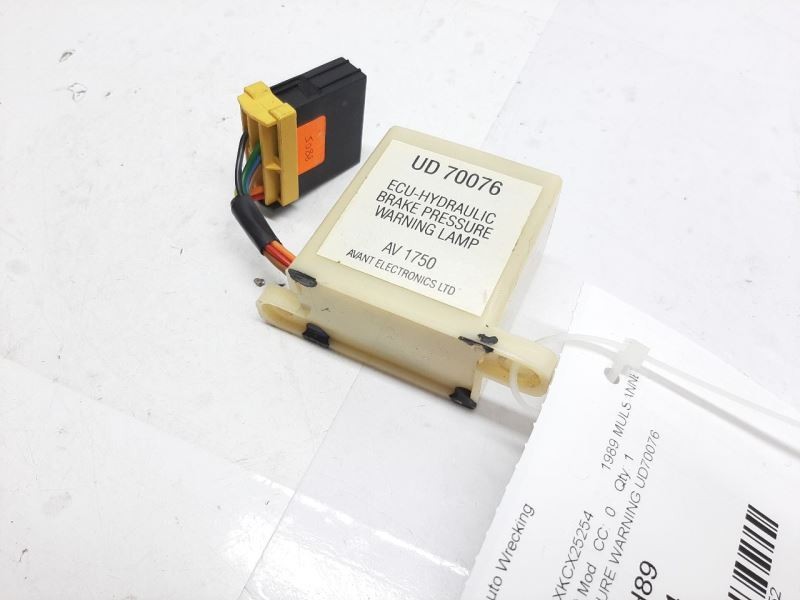 Rolls Royce Bentley Brake Pressure Module Relay Control UD70076