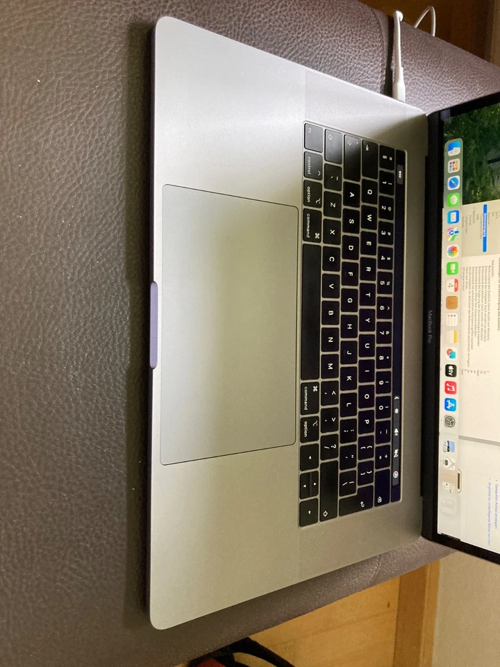 2019 Apple MacBook Pro 15 " + Intel i7  2,6 GHZ + 32 GB RAM + 1 TB SSD + QUERTY - Bild 3 von 4