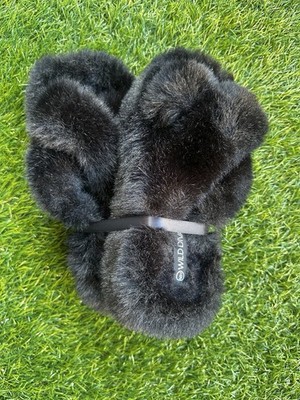 Brand New Women s Fuzzy Slippers Wild Diva Size 6