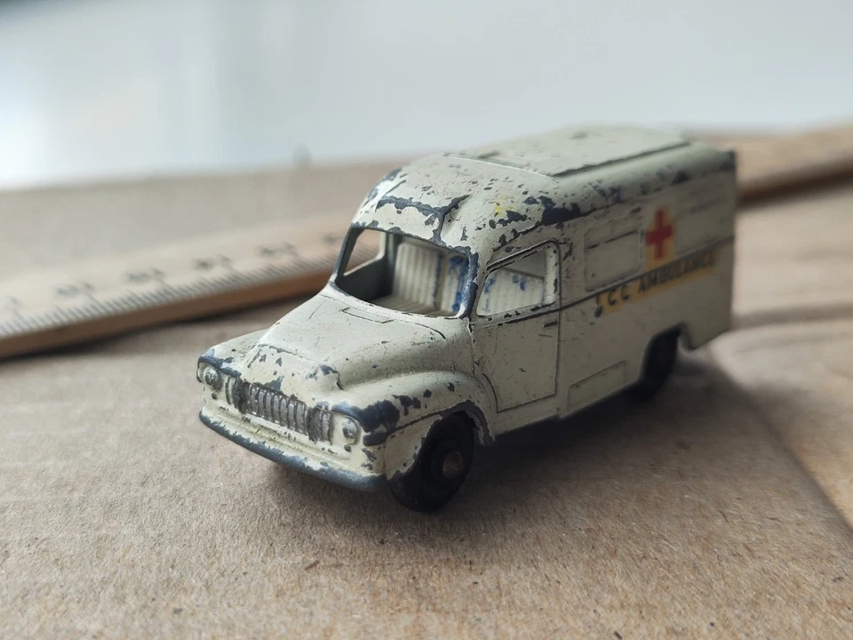 Vintage Retro Car Lomas Ambulance #14, modellini di piccole auto in metallo, ... - Immagine 4 di 4
