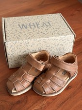 Neue Kindersandalen In Gr. 19