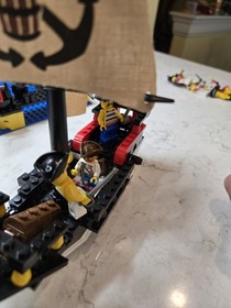 LEGO Pirates: Imperial Trading Post (6277) 100% COMPLETE with Instructions!