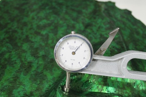 METALLIC EMERALD GREEN DISTRESSED TEXTURED Italian CALF Leather skin 5sqf 0.9mm - Picture 5 of 6