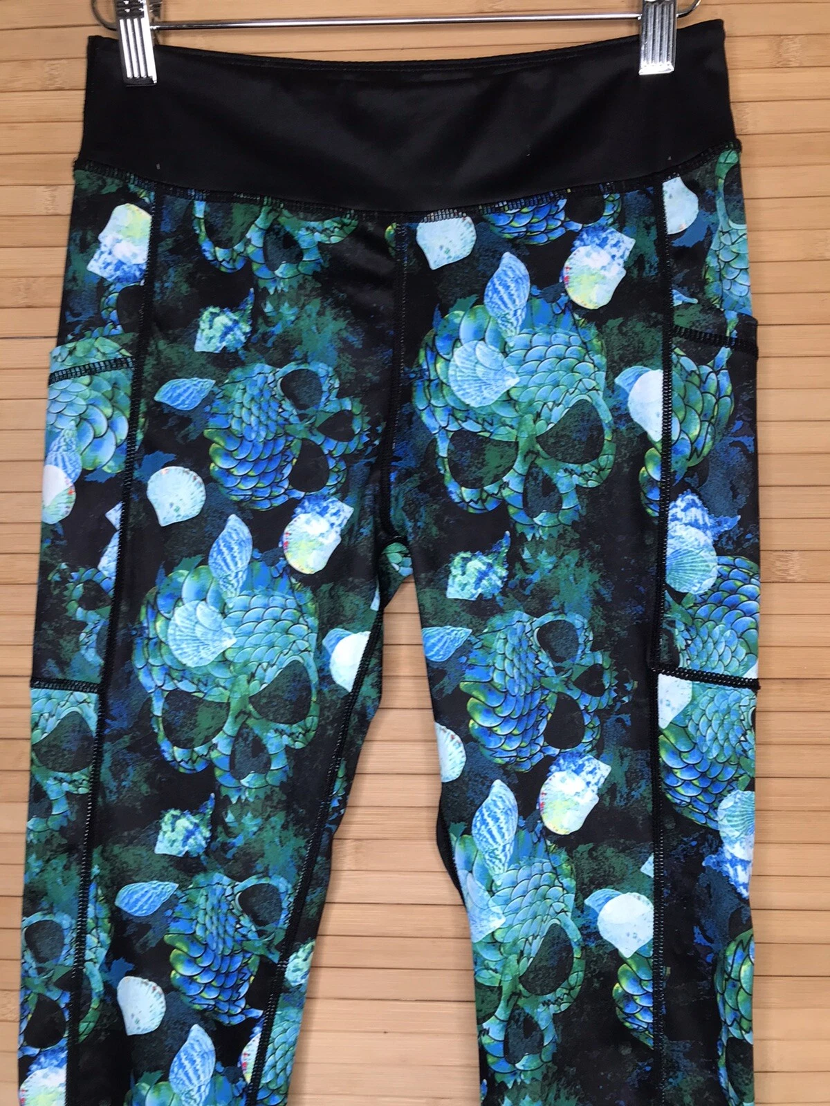 constantly-varied-gear mermaid skull beach seashell squat gym leggings