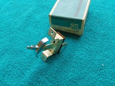 Nos Gm 1970-72 Cutlass Rear Window Defogger Switch Oldsmobile Hurst Olds 442 Nos Gm 1970-72 Cutlass Rear Window Defogger Switch Oldsmobile Hurst Olds 442