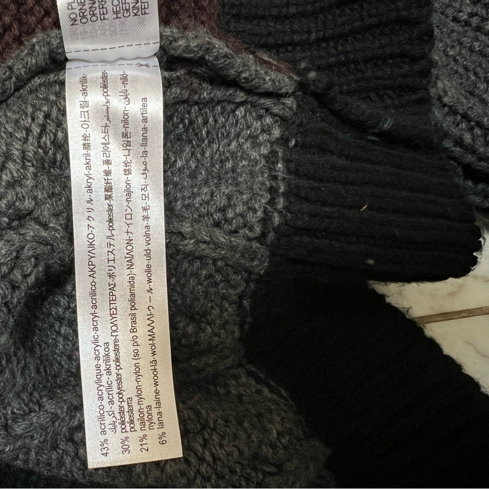 Cable knit Sweater Men's Fisherman Chunky Knit Pa… - image 13