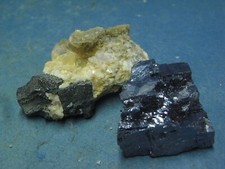 2 X Galenit Bleiglanz würfelig auf Calcit 3 und 5 cm, Stbr. Bleiwäsche