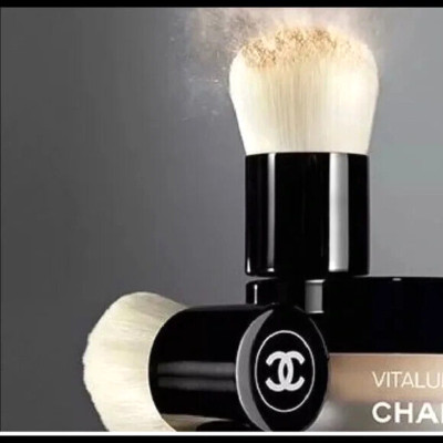 CHANEL $60 LES BEIGES PINCEAU Retractable Kabuki Brush 108 Pressed