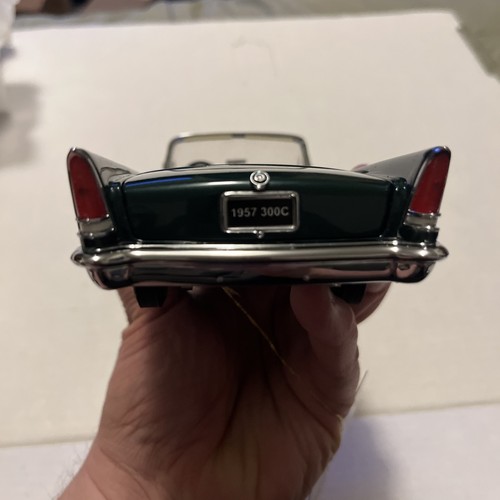 1957 Chrysler 300C Convertible Die Cast Model By Franklin Mint 1:24 Limited Ed - Picture 10 of 18