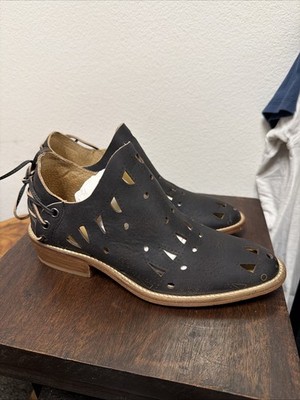 Musse and Cloud 7 Leather Cutout Coolise booties