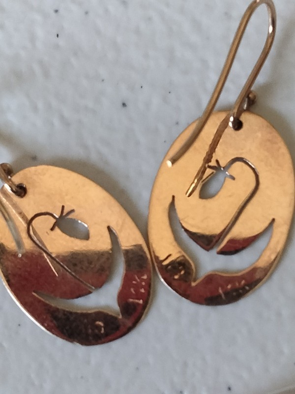 Vintage 14kt Yellow Gold Dangling Earrings 1.5”  