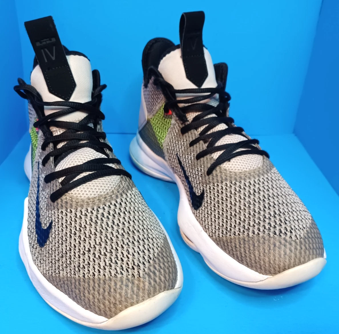 NIKE LEBRON ウィットネス4 EP 美品 Nike LeBron Witness 4 EP String for Sale | Authenticity Guaranteed