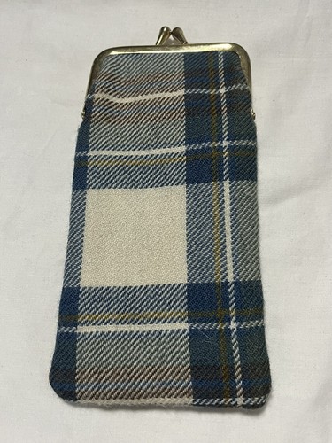 Estuche de cigarrillos vintage para mujer tela multicolor tartán a cuadros broche largo con bisagras” - Imagen 1 de 8