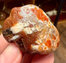 1.15oz LAKE SUPERIOR AGATE NICE UNIQUE PATTERN AND COLORS TUBER