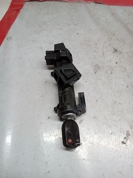 2008 水星貂点火开关自动过渡带钥匙组件 Oem — 第 3/4 张图片