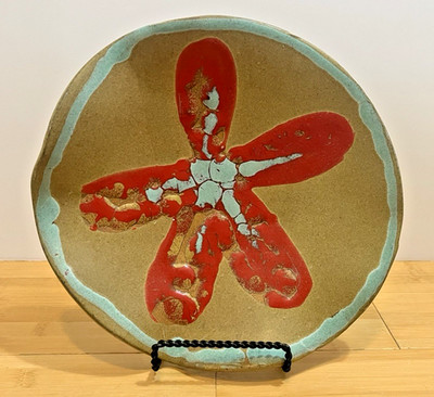 Midnite Pottery Tupelo MS Abstract Starfish Red Turquoise & Tan 9.5'' Signed
