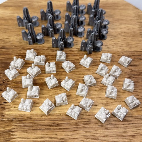 Monopoly Star Wars Saga Ed Houses Settlement 31 Hotels Cities 12 Replacement - Picture 5 of 5