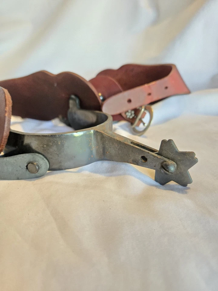 Espuelas vintage azules Gunmetal sin marca con hebilla de cuero pesado tapones vaquero Texas Foto 4 de 4