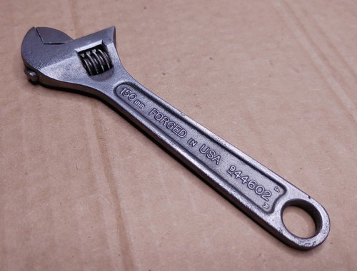 Craftsman 6" Adjustable Wrench: 150mm: 944602 - Picture 4 of 7