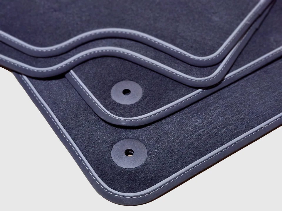 Novo OEM 2016 - 2025 genuíno Audi Q7/Q8 carpete a carvão 4 peças. Conjunto de tapetes de assoalho - Imagem 3 de 4