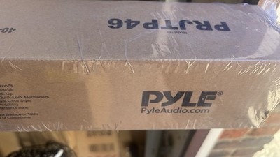 Pyle PRJTP46 40-Inch Portable Manual Retractable Projector Screen