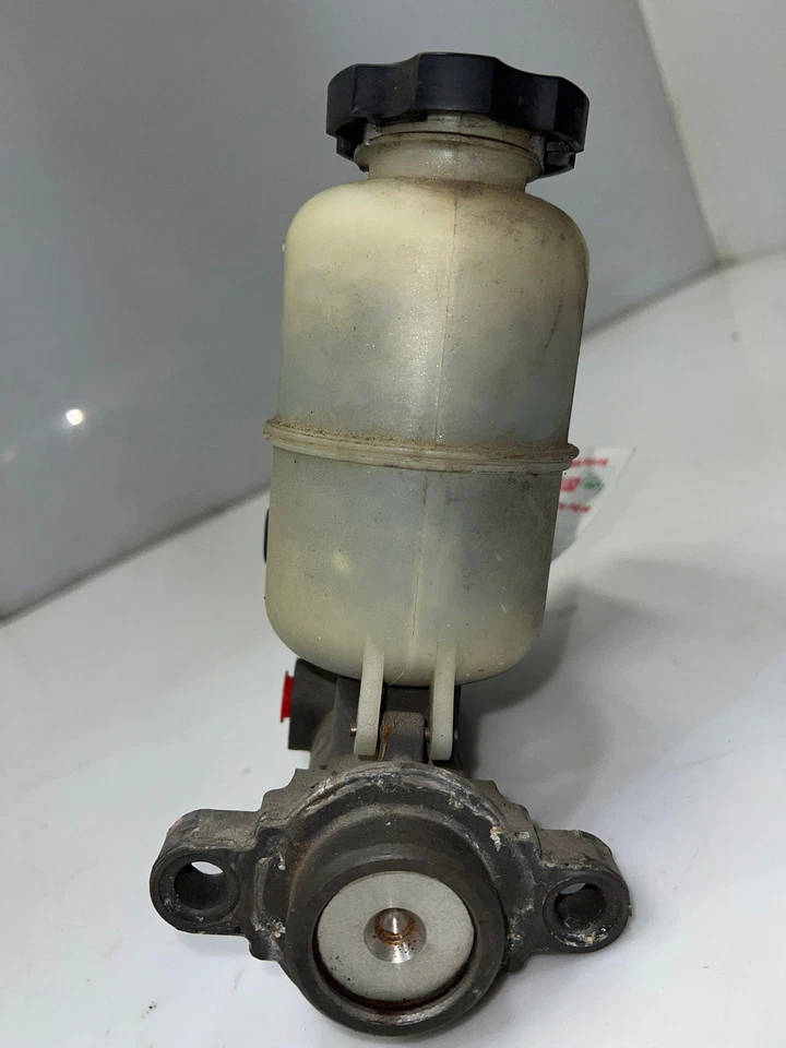 Chevy Silverado GMC Sierra 1500 1999-2002 cilindro maestro de freno OEM 19209249 Foto 3 de 4