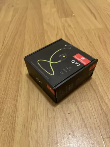 SoundPEATS QY7 Wireless Bluetooth Earset Black-Green Colour Earbuds.