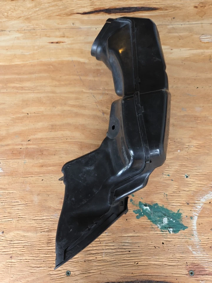 Tubo de aire Ram admisión delantera derecha Suzuki GSXR 600/750 2008-2010 94420-37H0 #F8 Foto 2 de 4